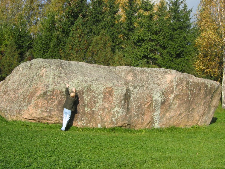 "Barstyčių akmuo" didžiausias Lietuvoje
